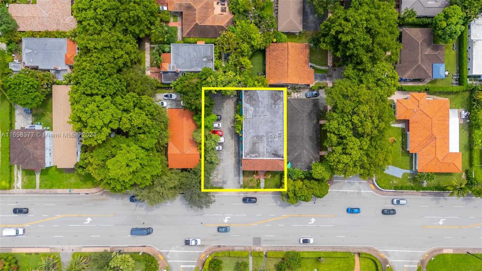 Small Image of 3409 SOUTH LE JEUNE RD, Coral Gables Number 10