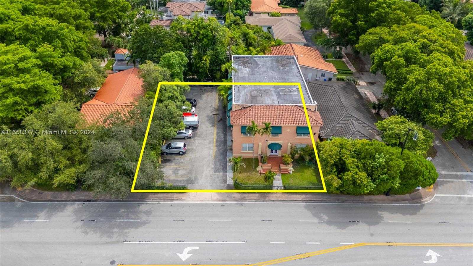 Small Image of 3409 SOUTH LE JEUNE RD, Coral Gables Number 11