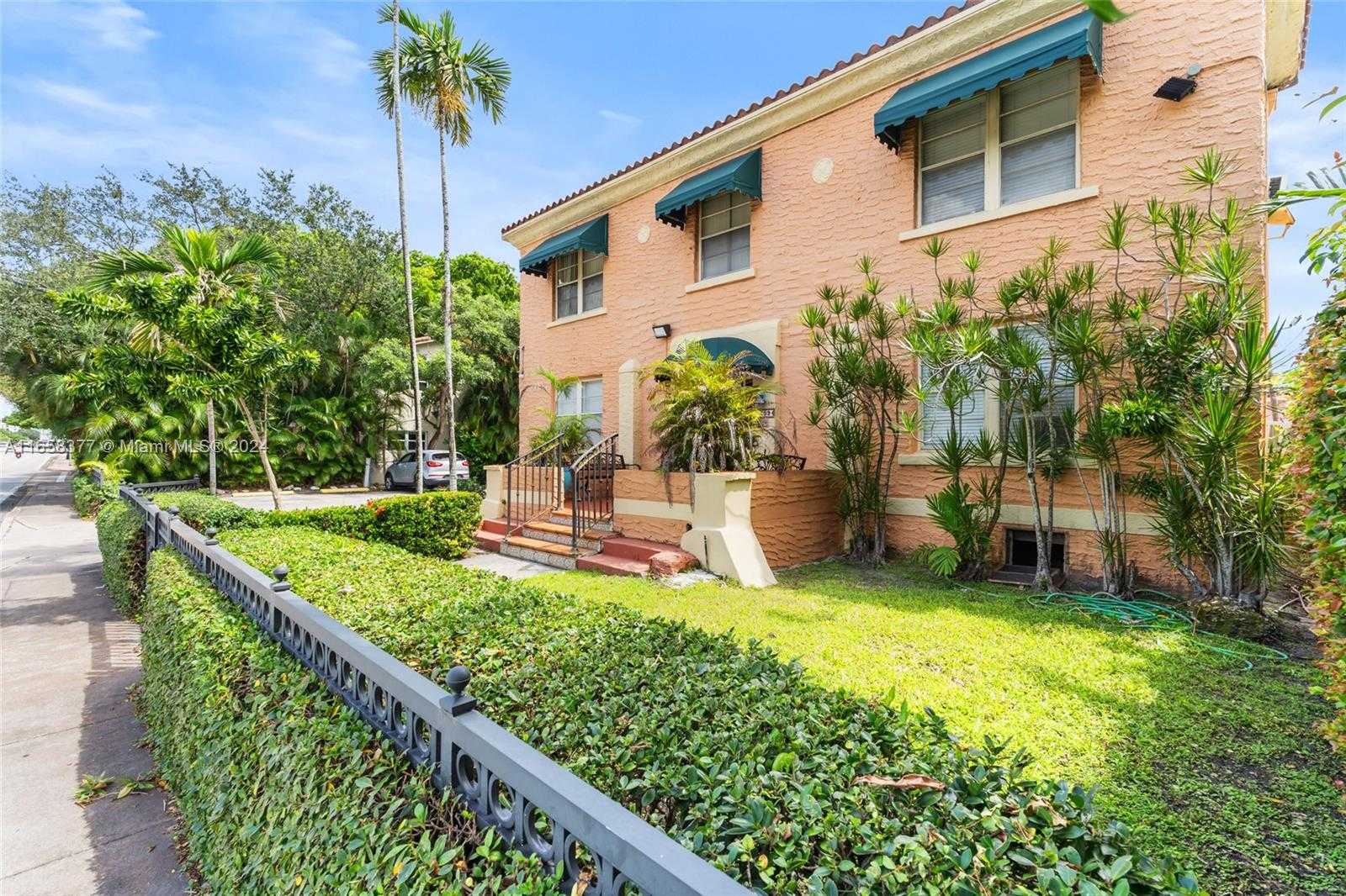 Small Image of 3409 SOUTH LE JEUNE RD, Coral Gables Number 23