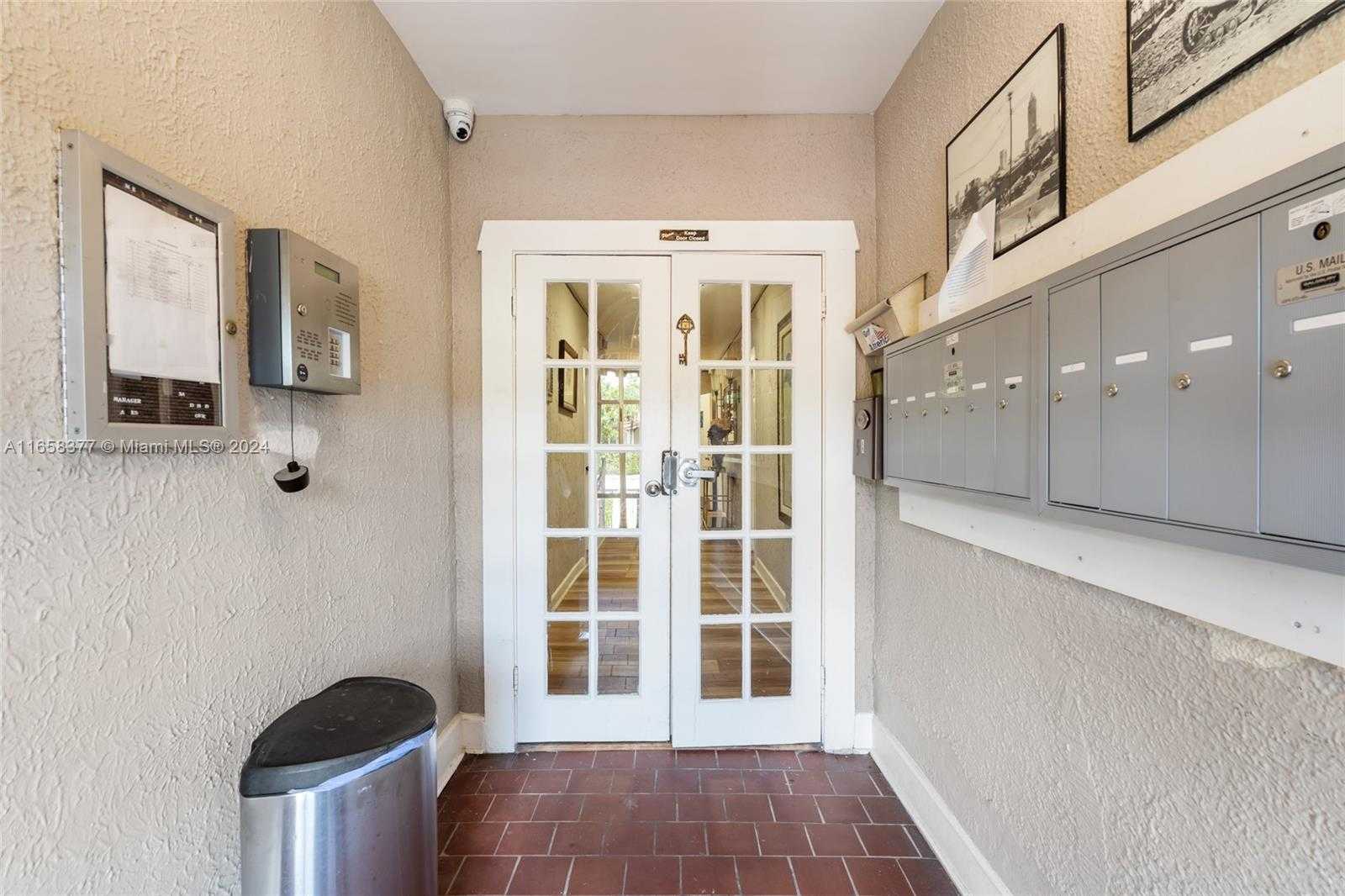 Small Image of 3409 SOUTH LE JEUNE RD, Coral Gables Number 28