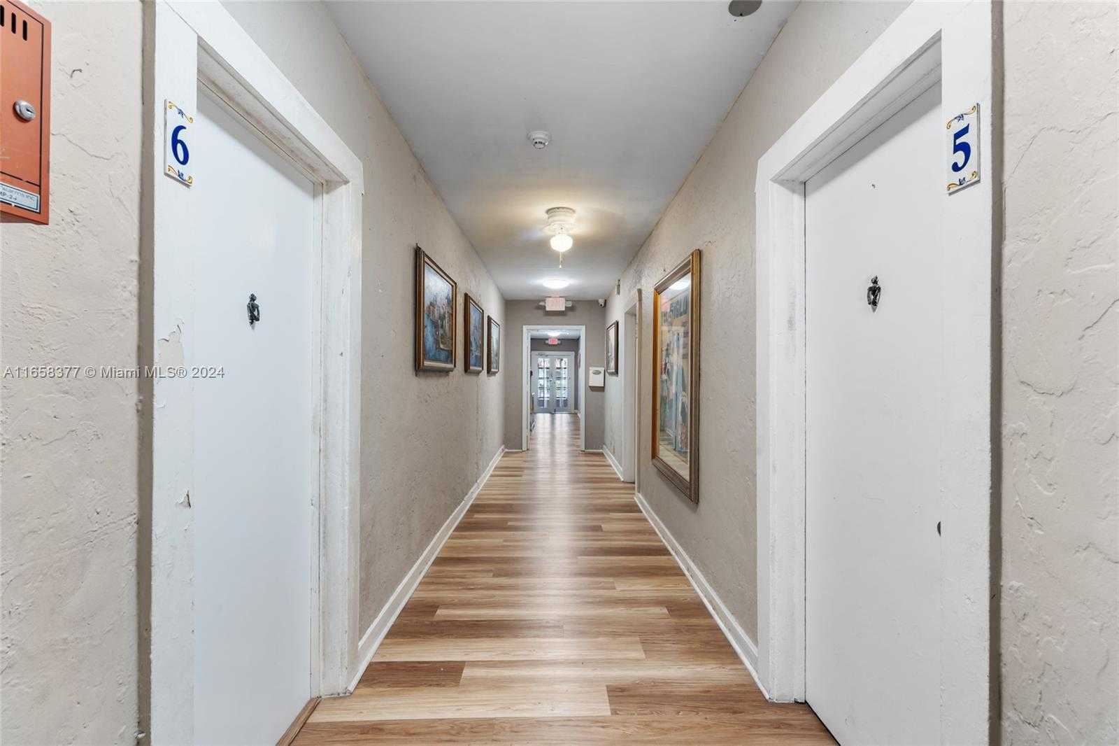 Small Image of 3409 SOUTH LE JEUNE RD, Coral Gables Number 35
