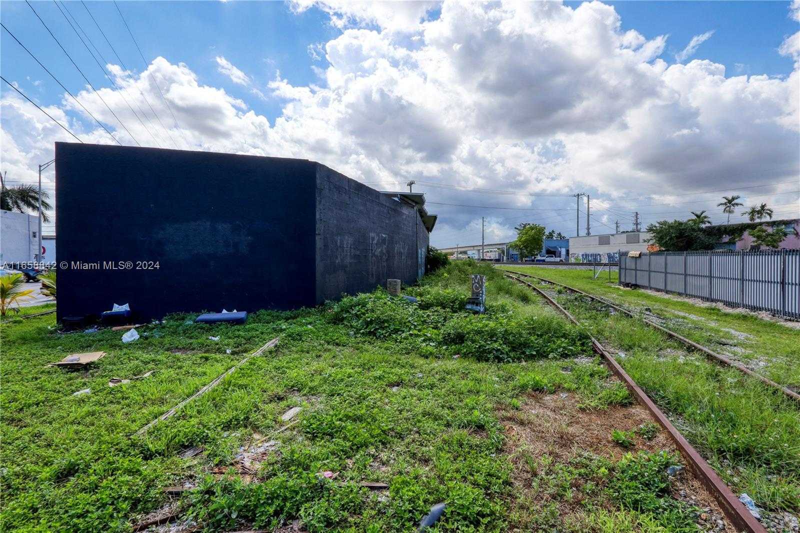 Small Image of 300 WEST 22ND, Hialeah Number 13
