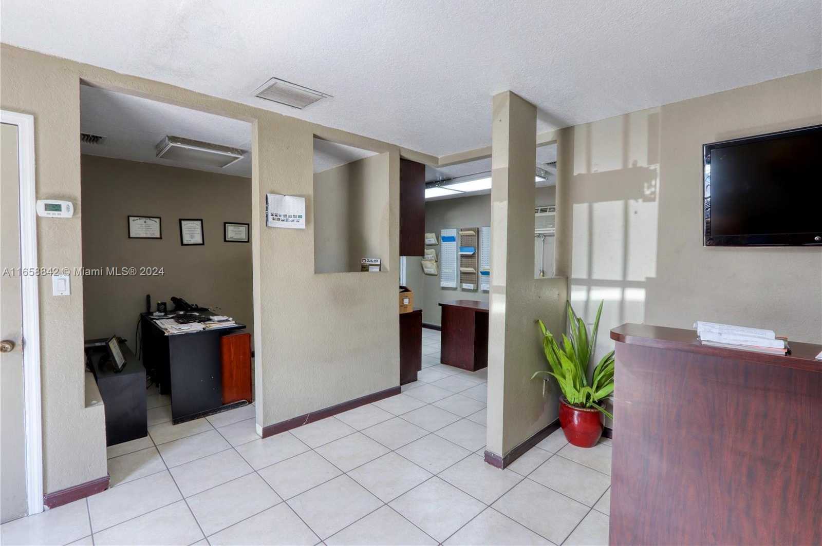 Small Image of 300 WEST 22ND, Hialeah Number 22