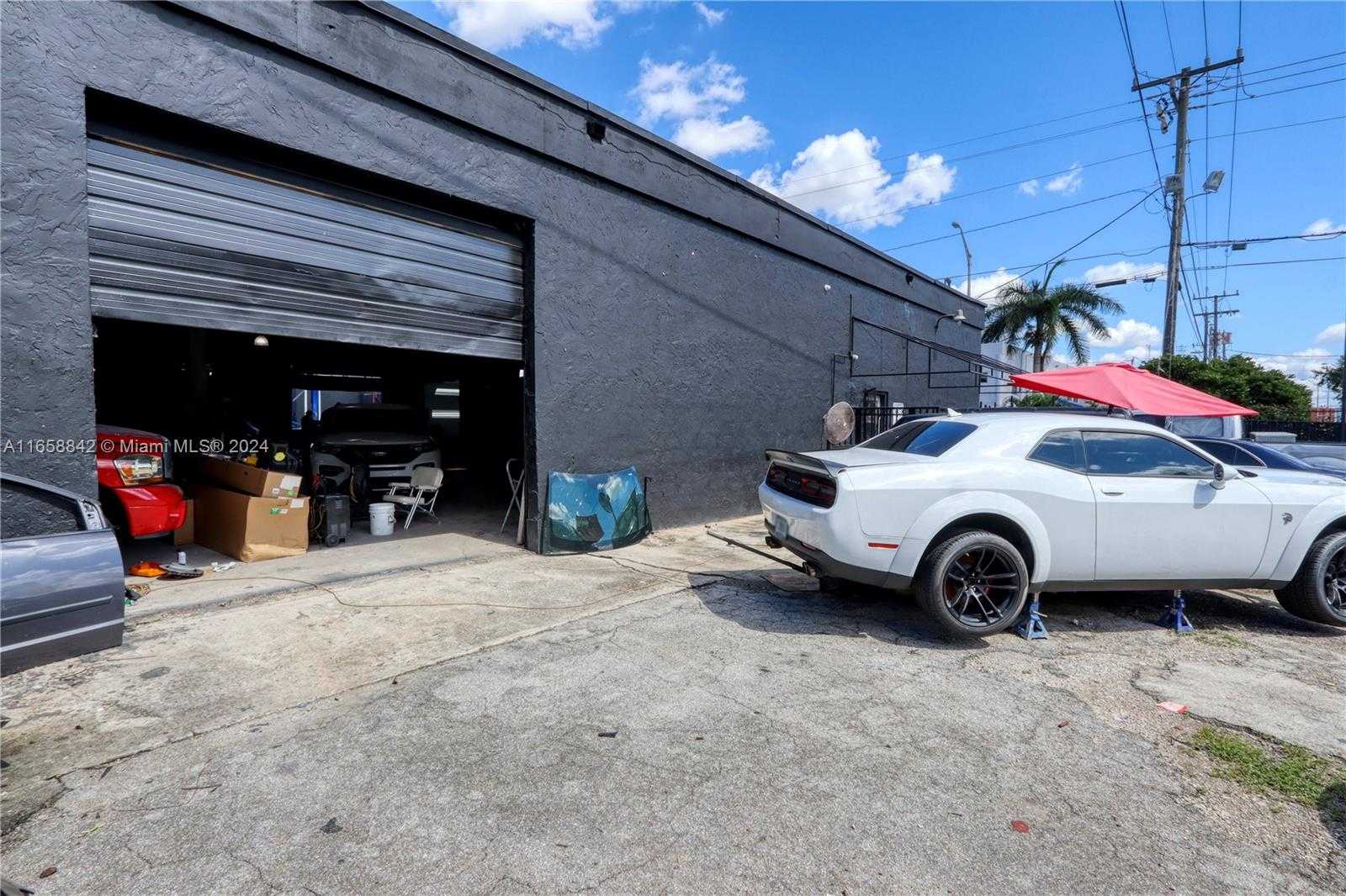 Small Image of 300 WEST 22ND, Hialeah Number 33