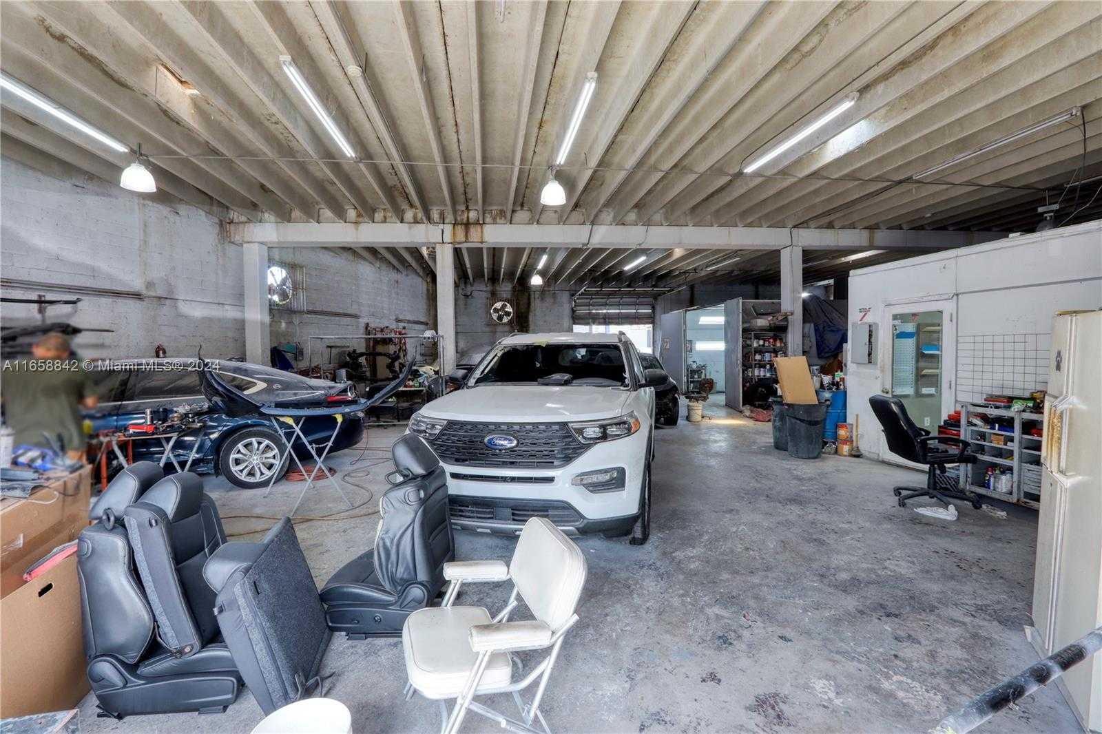 Small Image of 300 WEST 22ND, Hialeah Number 47