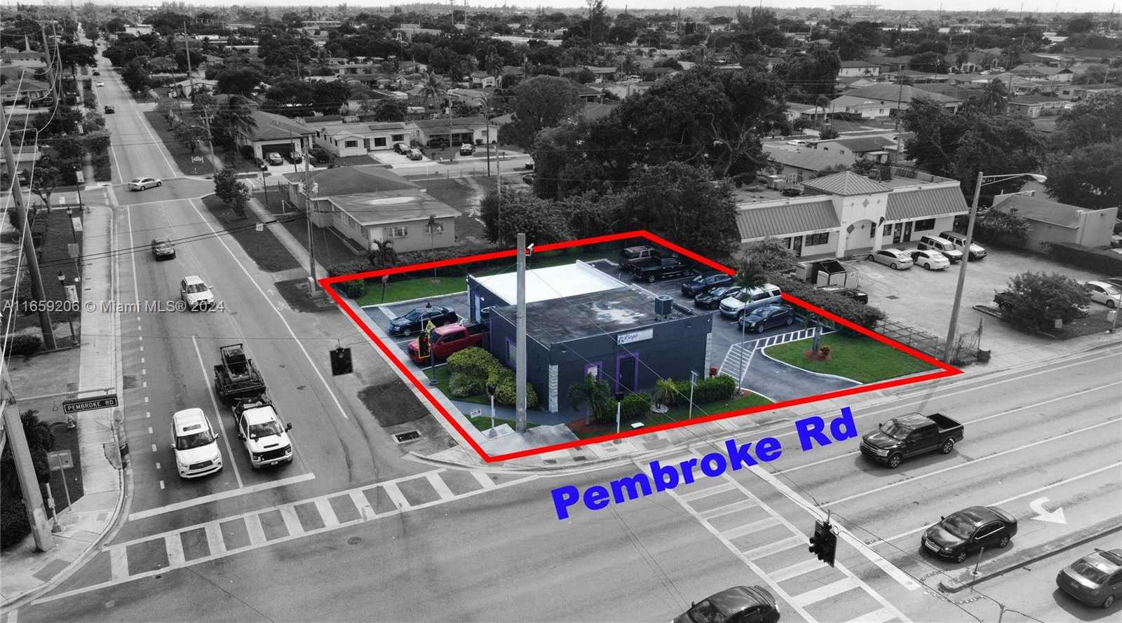 Small Image of 5600 PEMBROKE RD, West Park Number 2