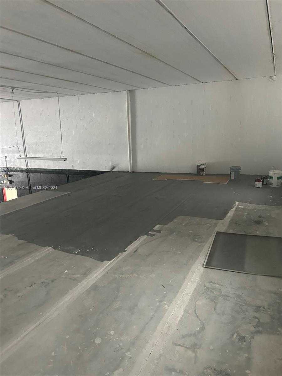 Small Image of 1693 NORTH WEST 97TH AVE #5, Doral Number 14
