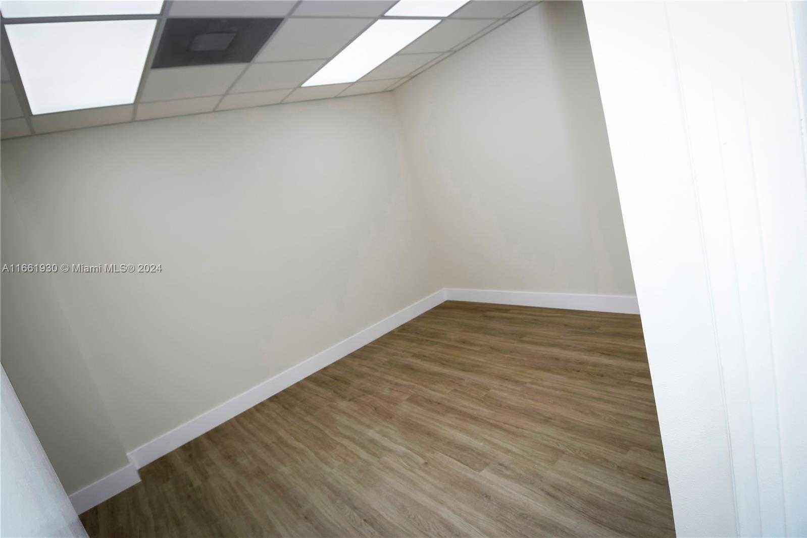 Small Image of 5539 SOUTH WEST 8TH ST, Miami Number 11
