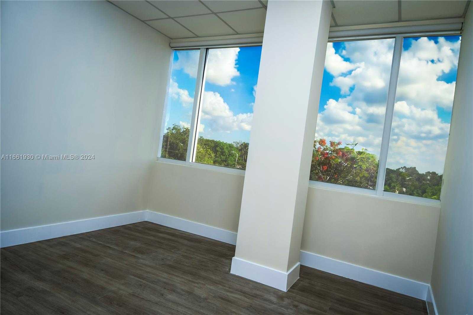 Small Image of 5539 SOUTH WEST 8TH ST, Miami Number 14