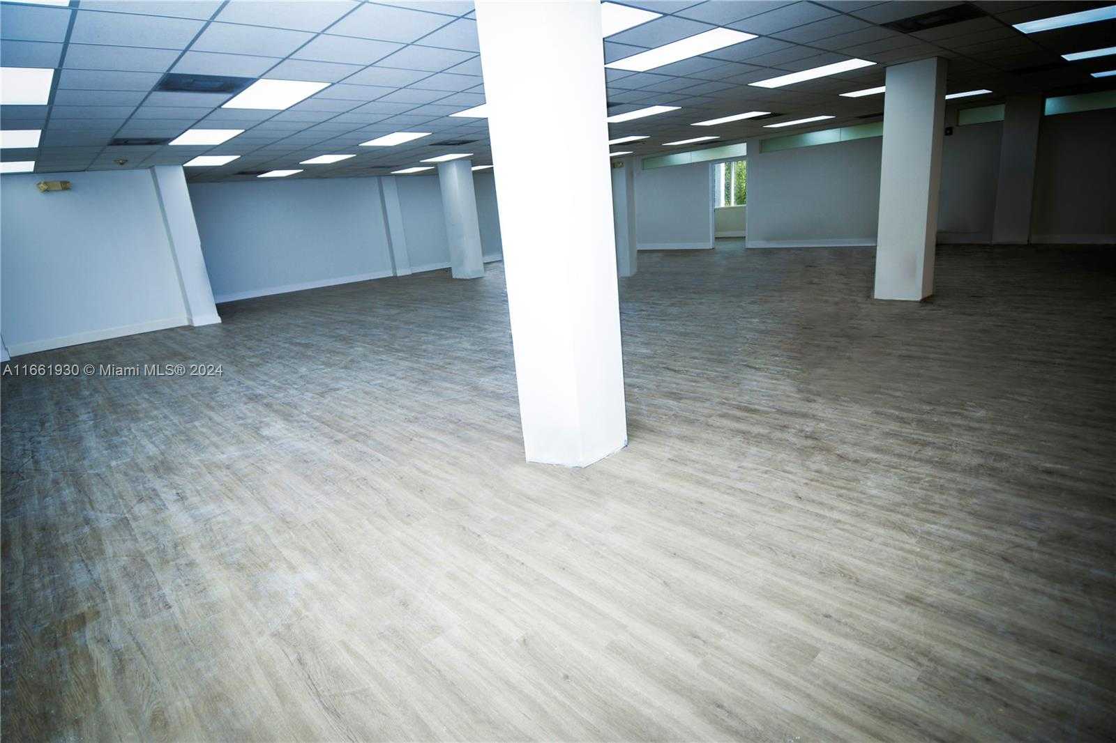Small Image of 5539 SOUTH WEST 8TH ST, Miami Number 2