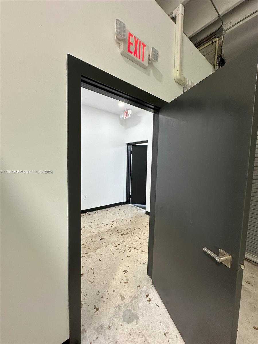 Small Image of 1724 NORTH WEST 22ND ST, Miami Number 14
