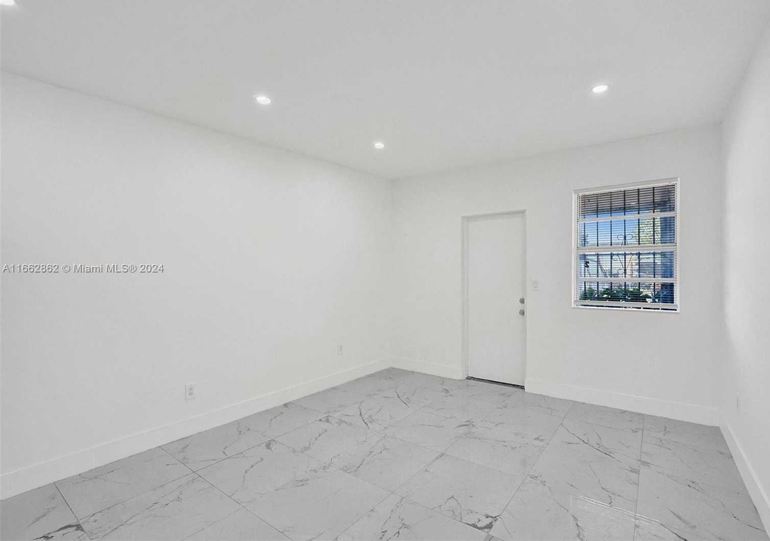 Small Image of 5807 SOUTH WEST 25TH ST, West Park Number 11