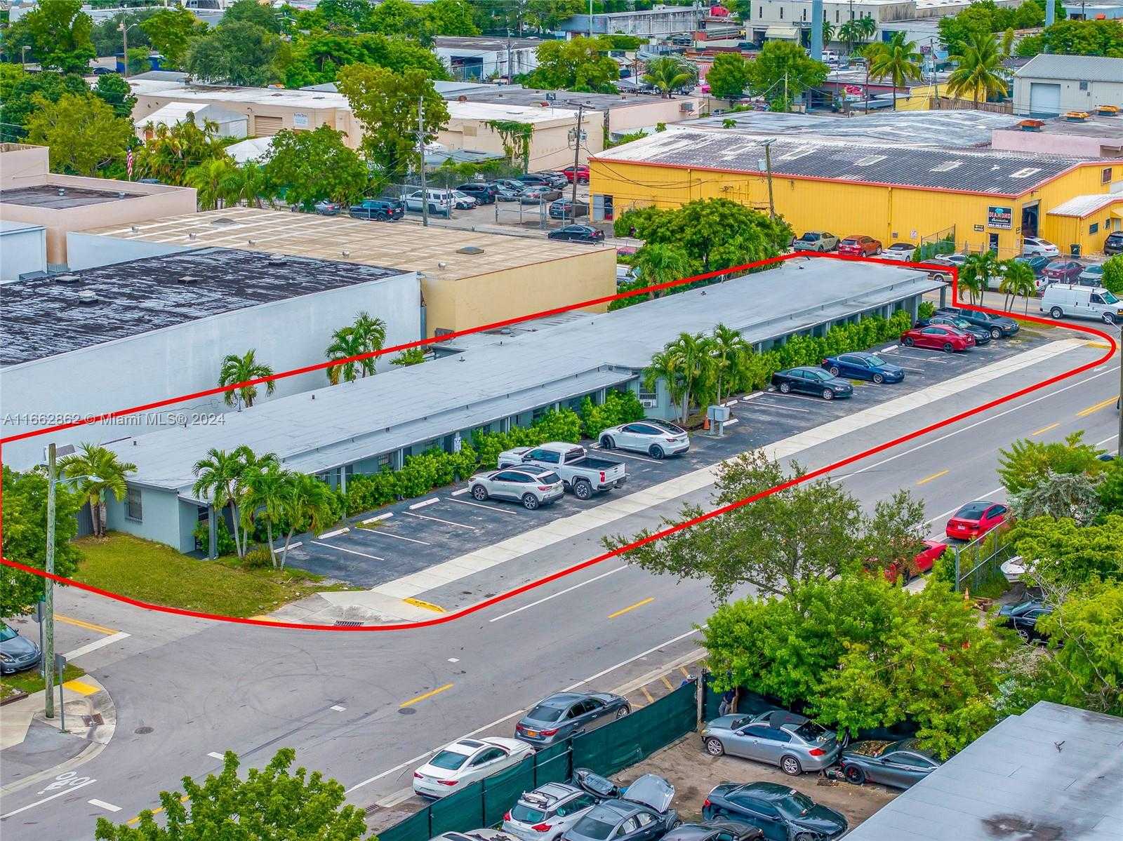 Small Image of 5807 SOUTH WEST 25TH ST, West Park Number 4