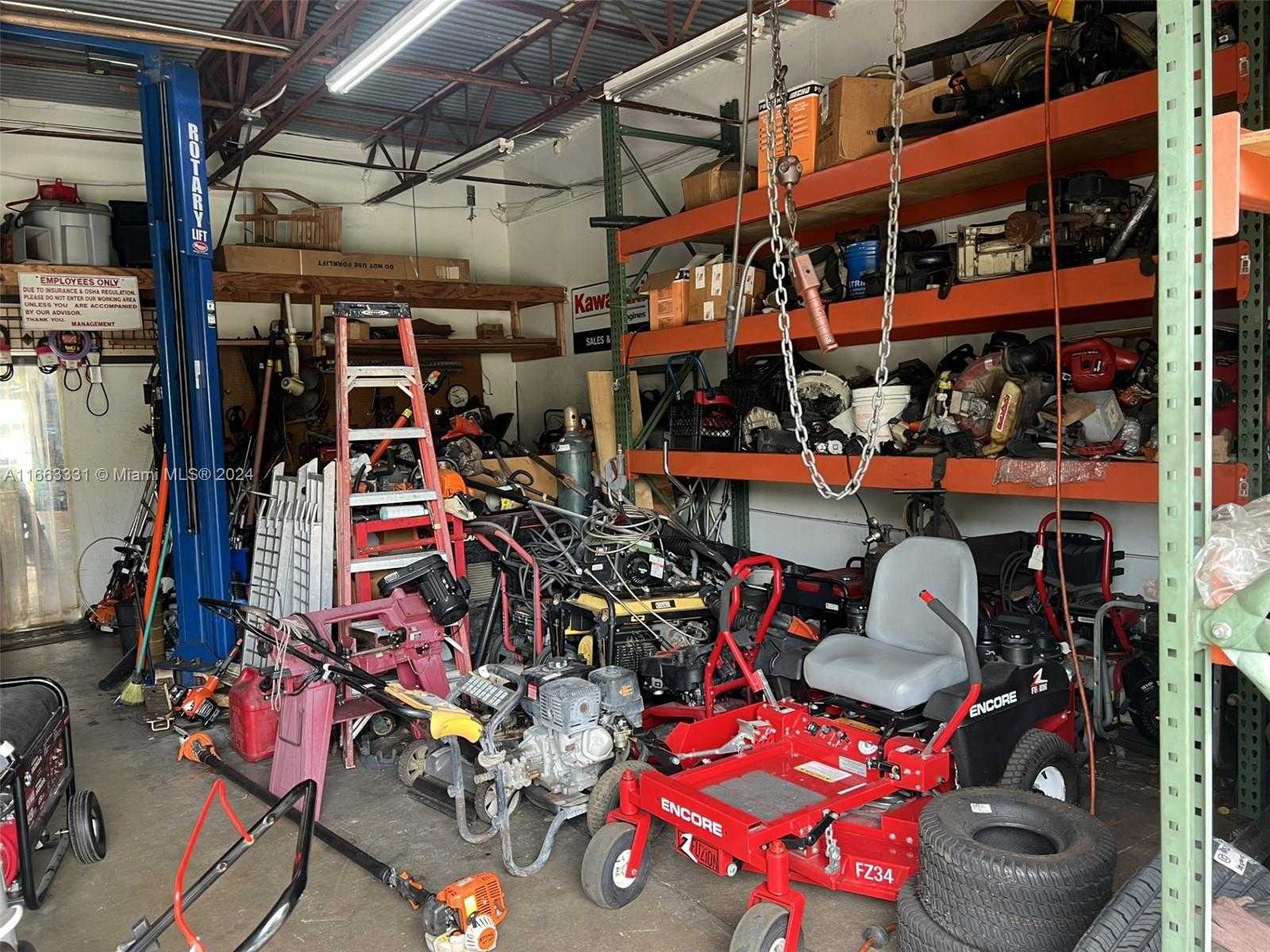 Small Image of 14505 SOUTH WEST 42ND ST, Miami Number 11