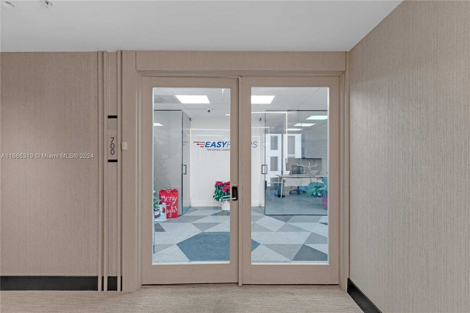 Small Image of 1110 BRICKELL AVE #710A, Miami Number 36