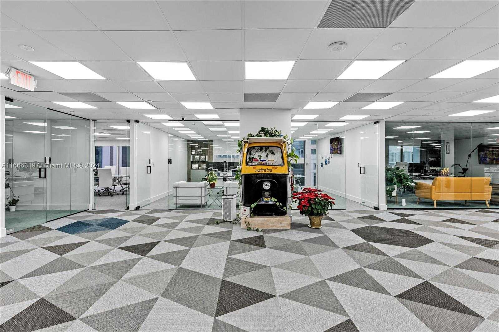 Small Image of 1110 BRICKELL AVE #710A, Miami Number 4