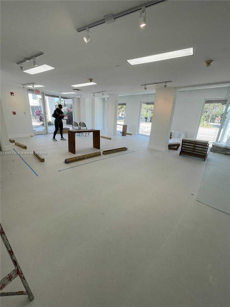 Small Image of 5050 BISCAYNE BLVD #100, Miami Number 5