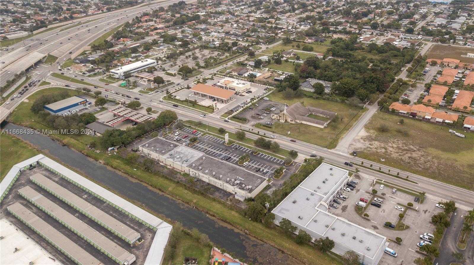 Small Image of 11000 SOUTH WEST 184TH ST #7, Miami Number 10