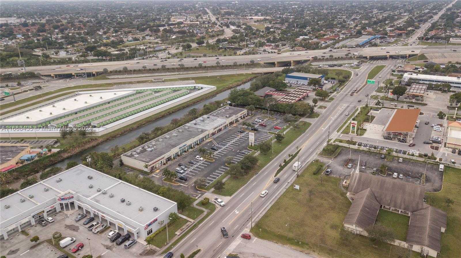 Small Image of 11000 SOUTH WEST 184TH ST #7, Miami Number 12