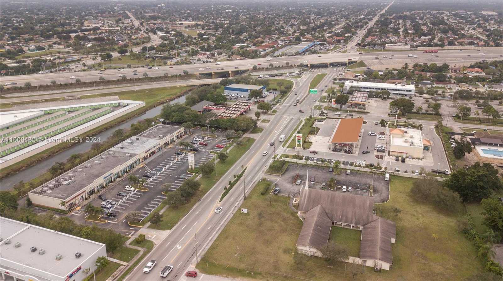 Small Image of 11000 SOUTH WEST 184TH ST #7, Miami Number 13