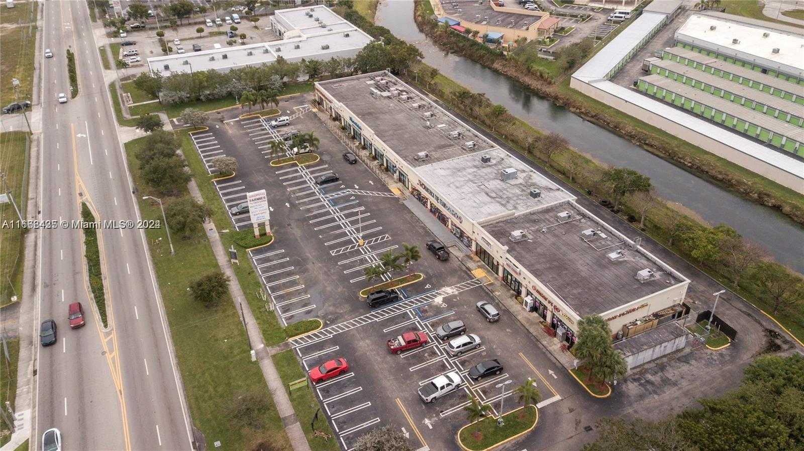 Small Image of 11000 SOUTH WEST 184TH ST #7, Miami Number 2