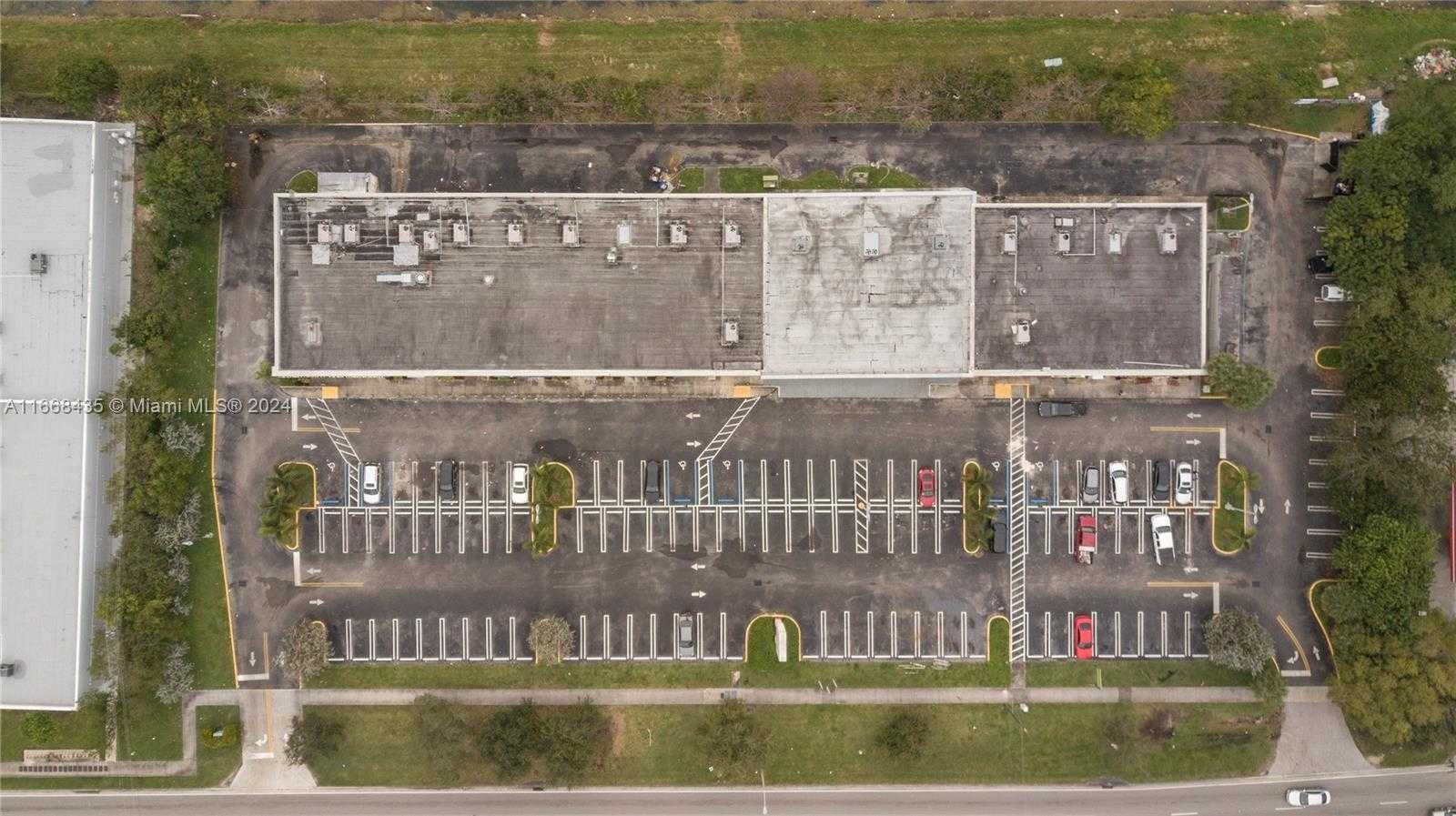 Small Image of 11000 SOUTH WEST 184TH ST #7, Miami Number 4