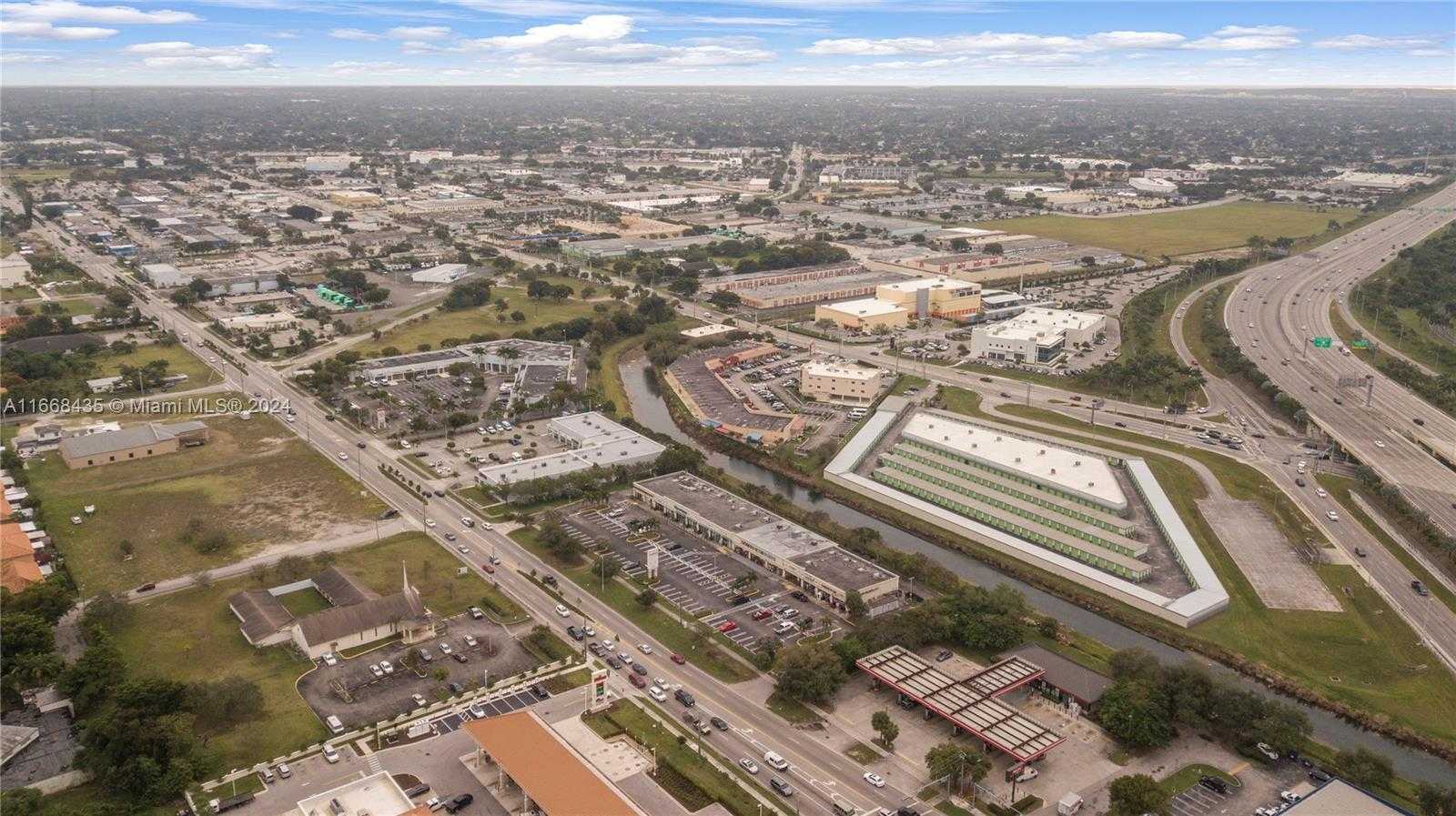 Small Image of 11000 SOUTH WEST 184TH ST #7, Miami Number 6