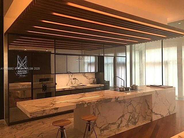 Small Image of 1215, Miami Beach Number 4
