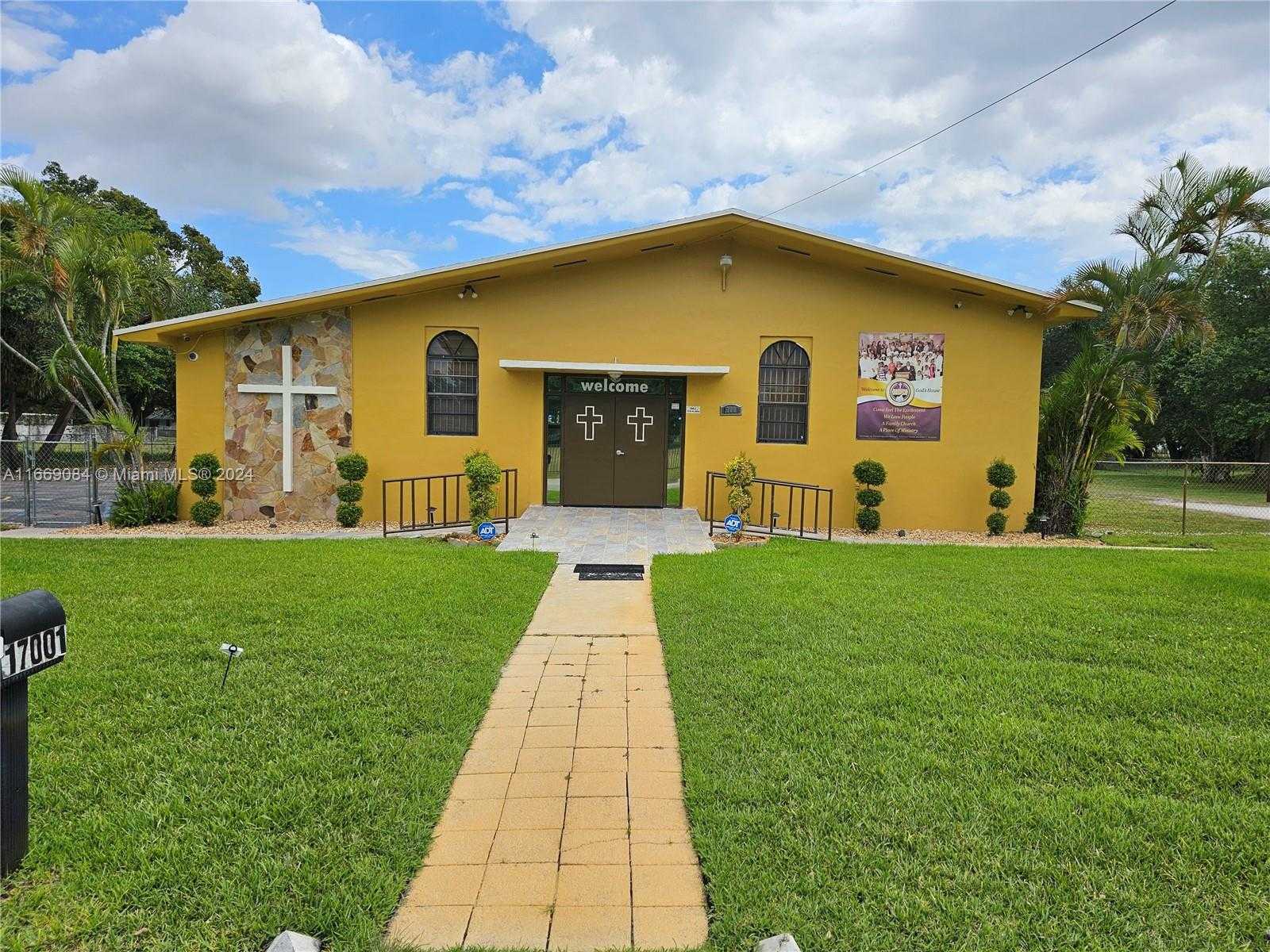 Small Image of 17001 NORTH WEST 20TH AVE, Miami Gardens Number 9
