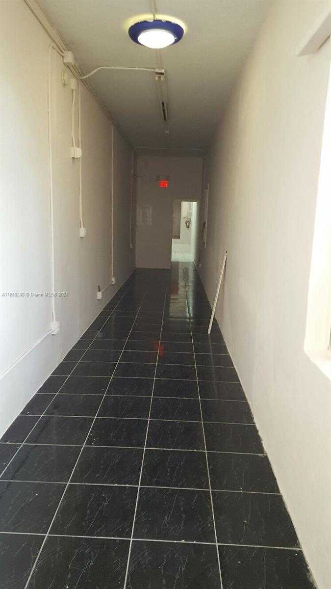 Small Image of 1018 71ST ST #1018a-05, Miami Beach Number 6
