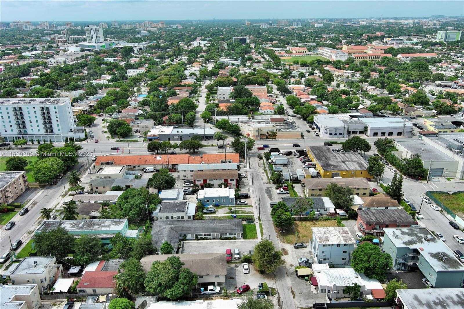 Small Image of 2042 SOUTH WEST 4TH ST, Miami Number 18