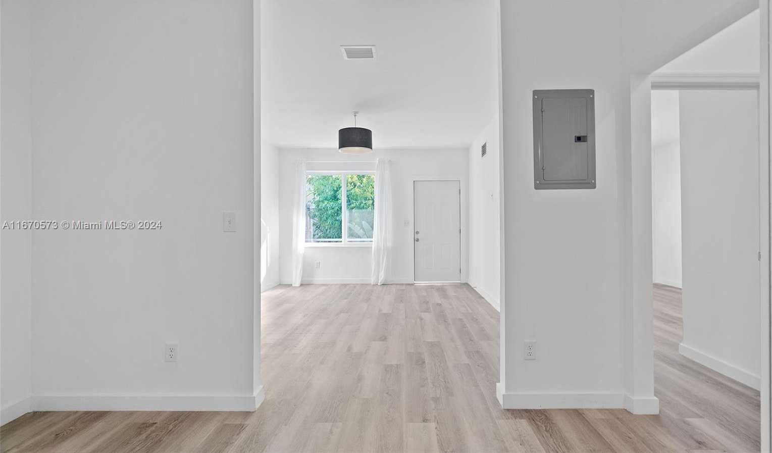 Small Image of 1561 JEFFERSON AVE, Miami Beach Number 36