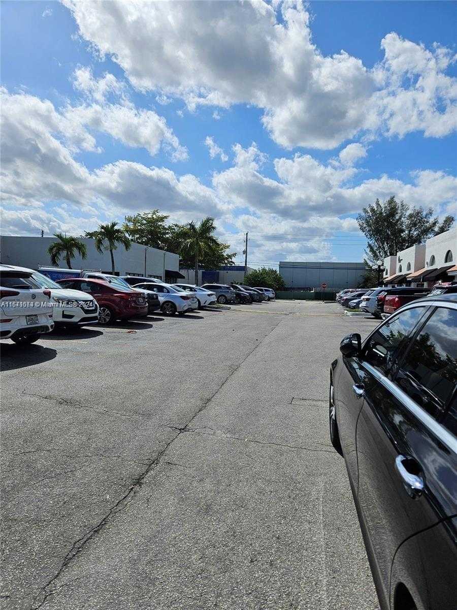 Small Image of 1470 NORTH WEST 107TH AVE #11J, Sweetwater Number 16