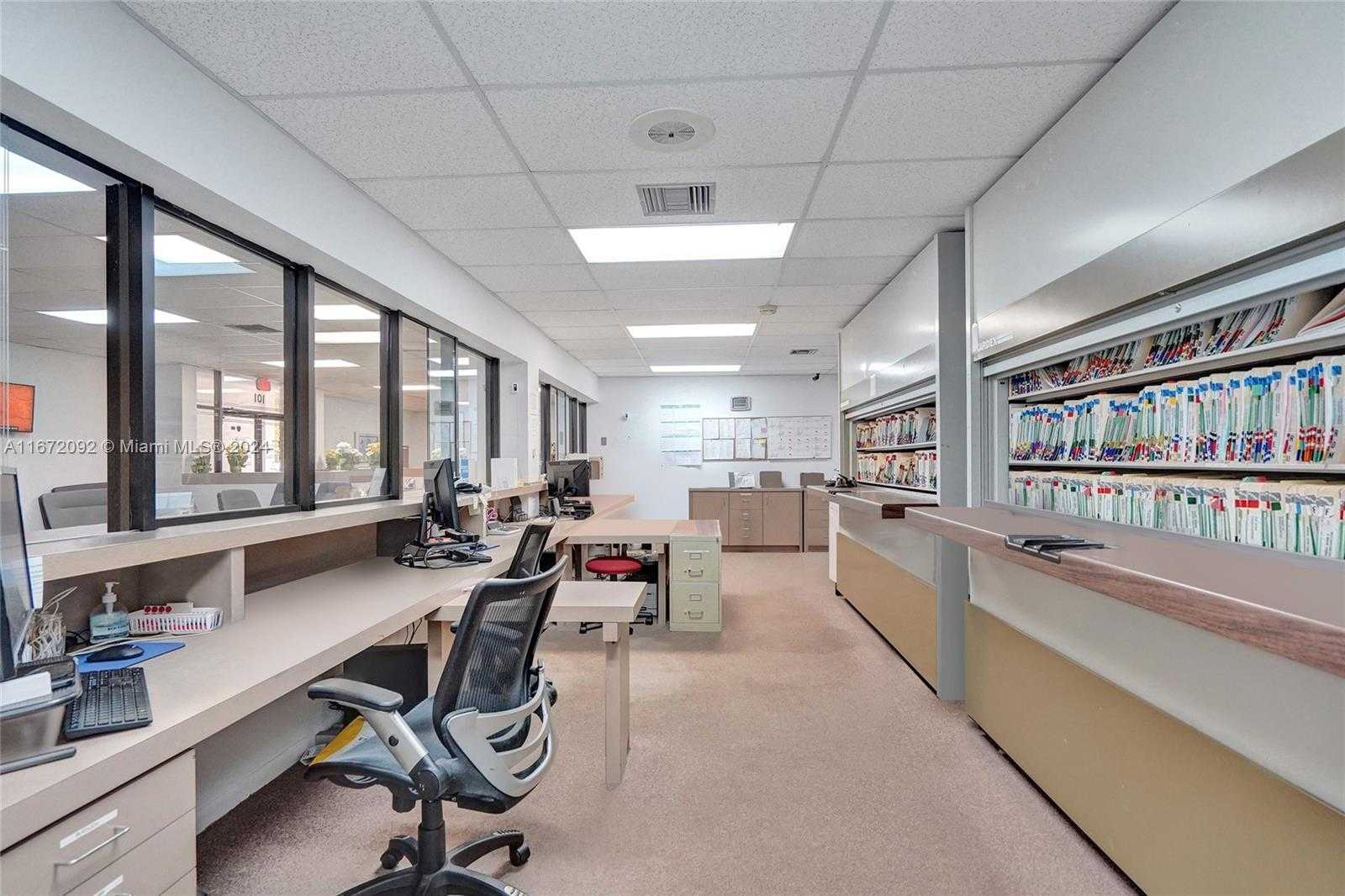 Small Image of 5333 NORTH DIXIE HWY, Oakland Park Number 11
