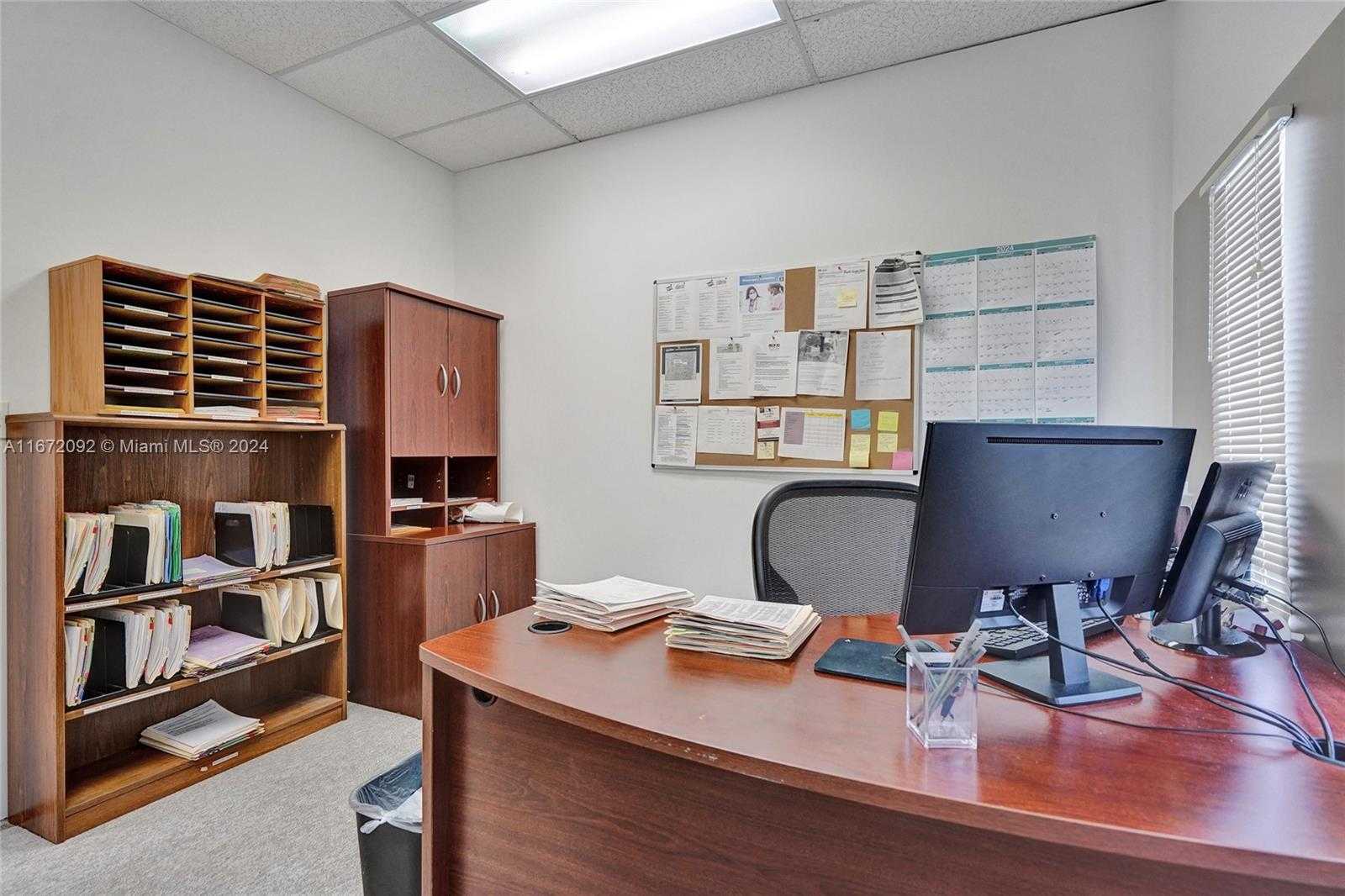Small Image of 5333 NORTH DIXIE HWY, Oakland Park Number 23