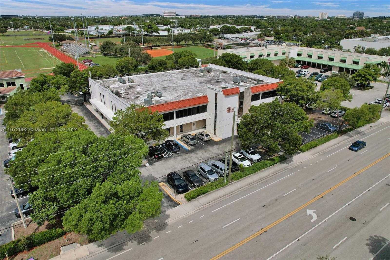 Small Image of 5333 NORTH DIXIE HWY, Oakland Park Number 6