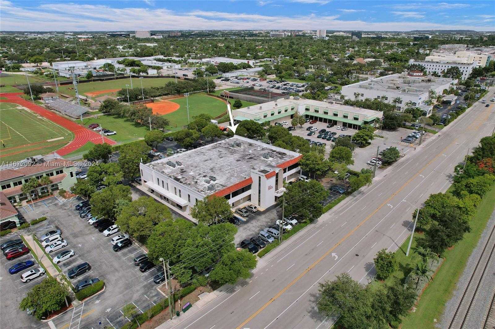 Small Image of 5333 NORTH DIXIE HWY, Oakland Park Number 7