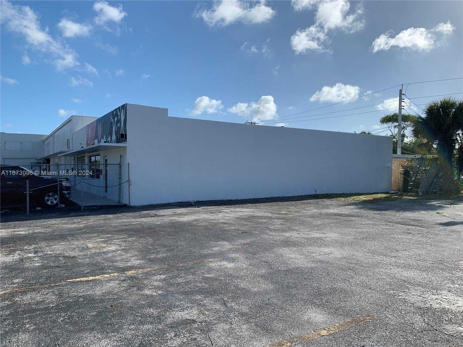 Small Image of 1812 NORTH DIXIE HWY, Hollywood Number 2