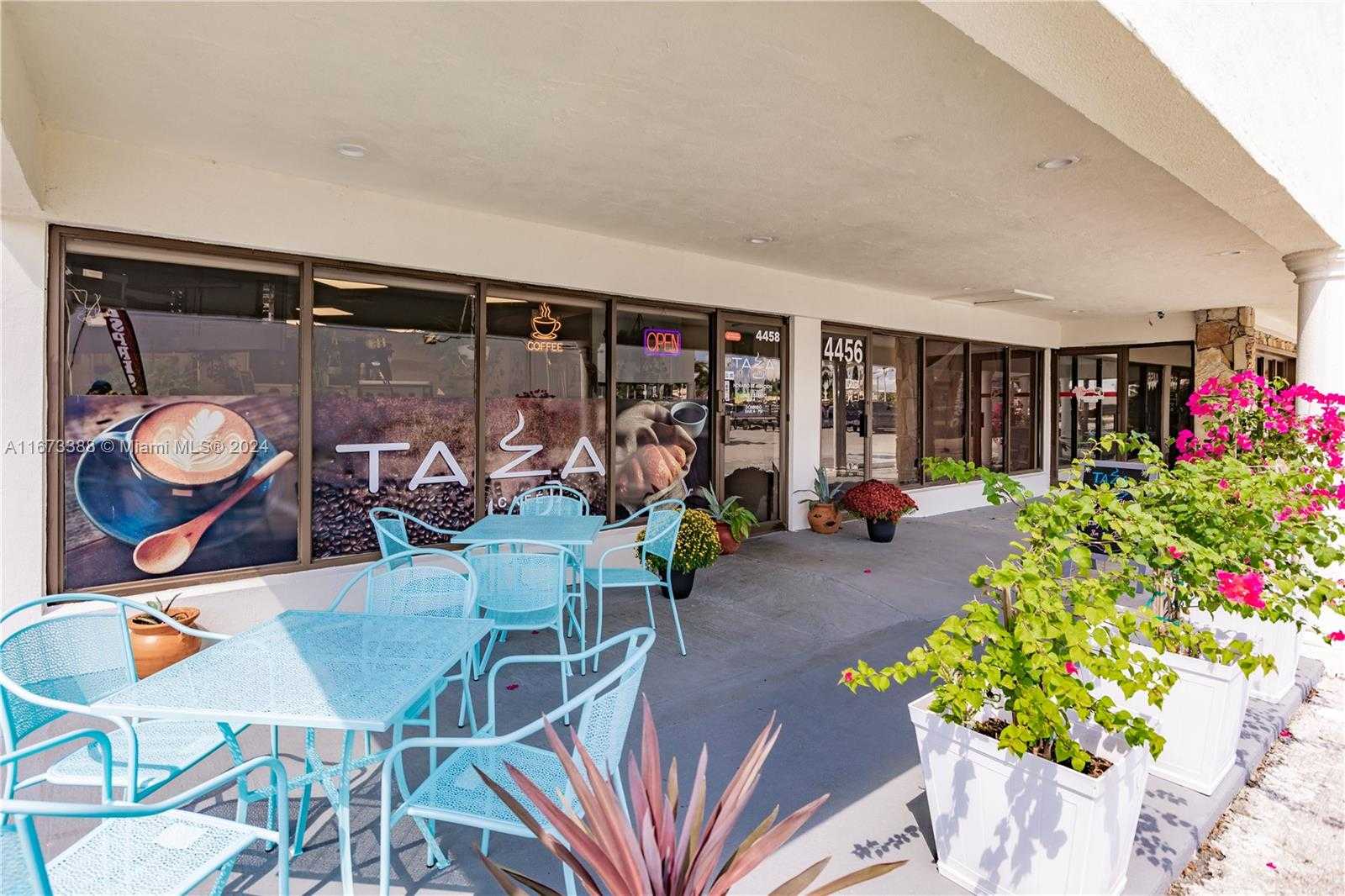 Small Image of 4434 CLEVELAND AVE, Fort Myers Number 7
