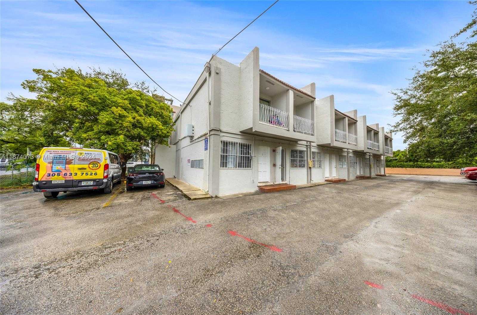Small Image of 1560 NORTH WEST 15TH ST RD, Miami Number 27