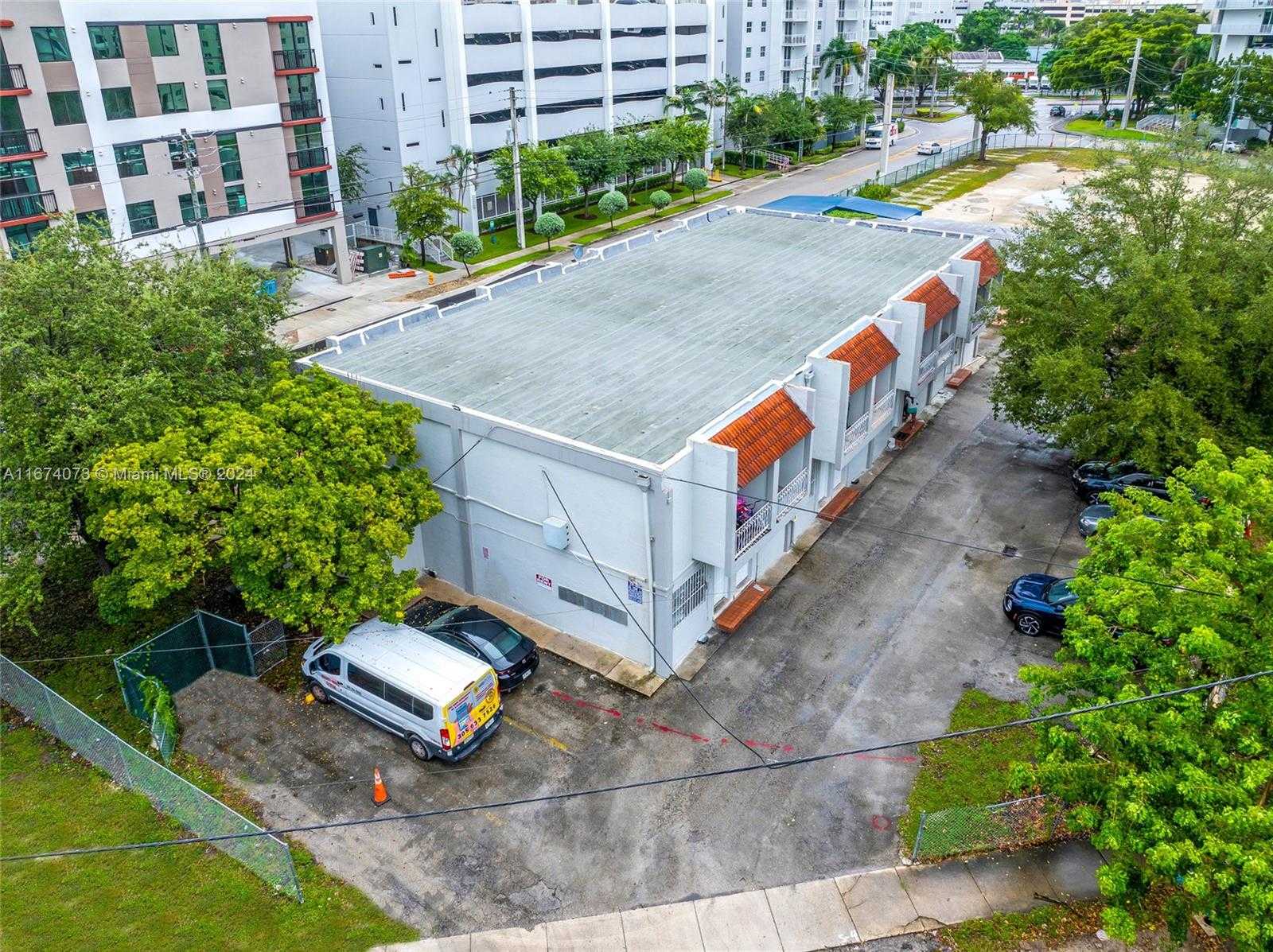 Small Image of 1560 NORTH WEST 15TH ST RD, Miami Number 3
