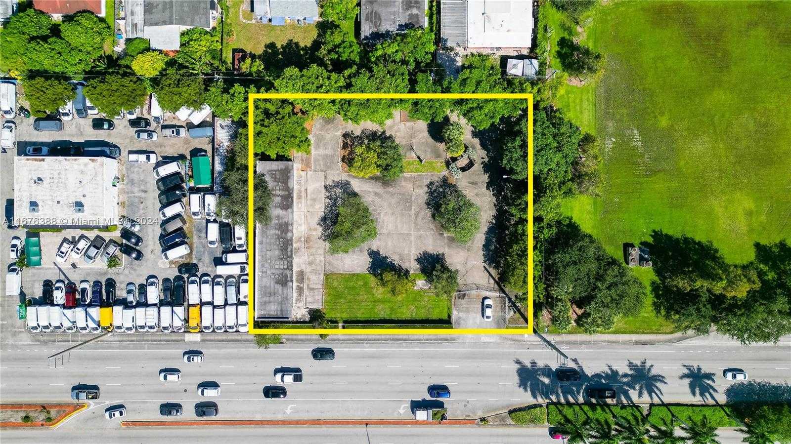 Small Image of 3551 SOUTH STATE ROAD 7, West Park Number 3