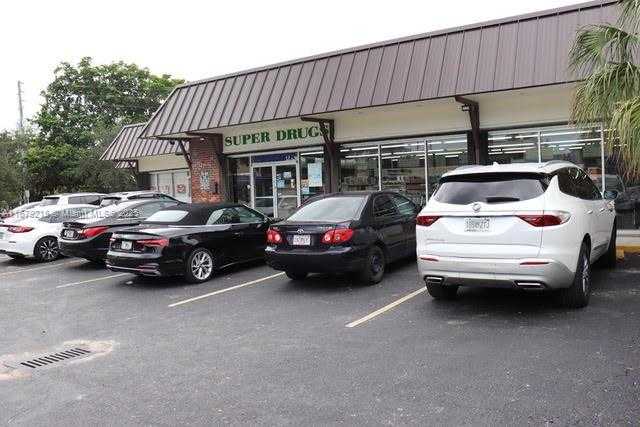 Small Image of 5500 SOUTH WEST 8TH ST #Pharmacy, Coral Gables Number 2