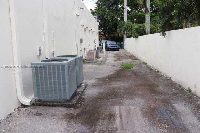 Small Image of 5500 SOUTH WEST 8TH ST #Pharmacy, Coral Gables Number 30