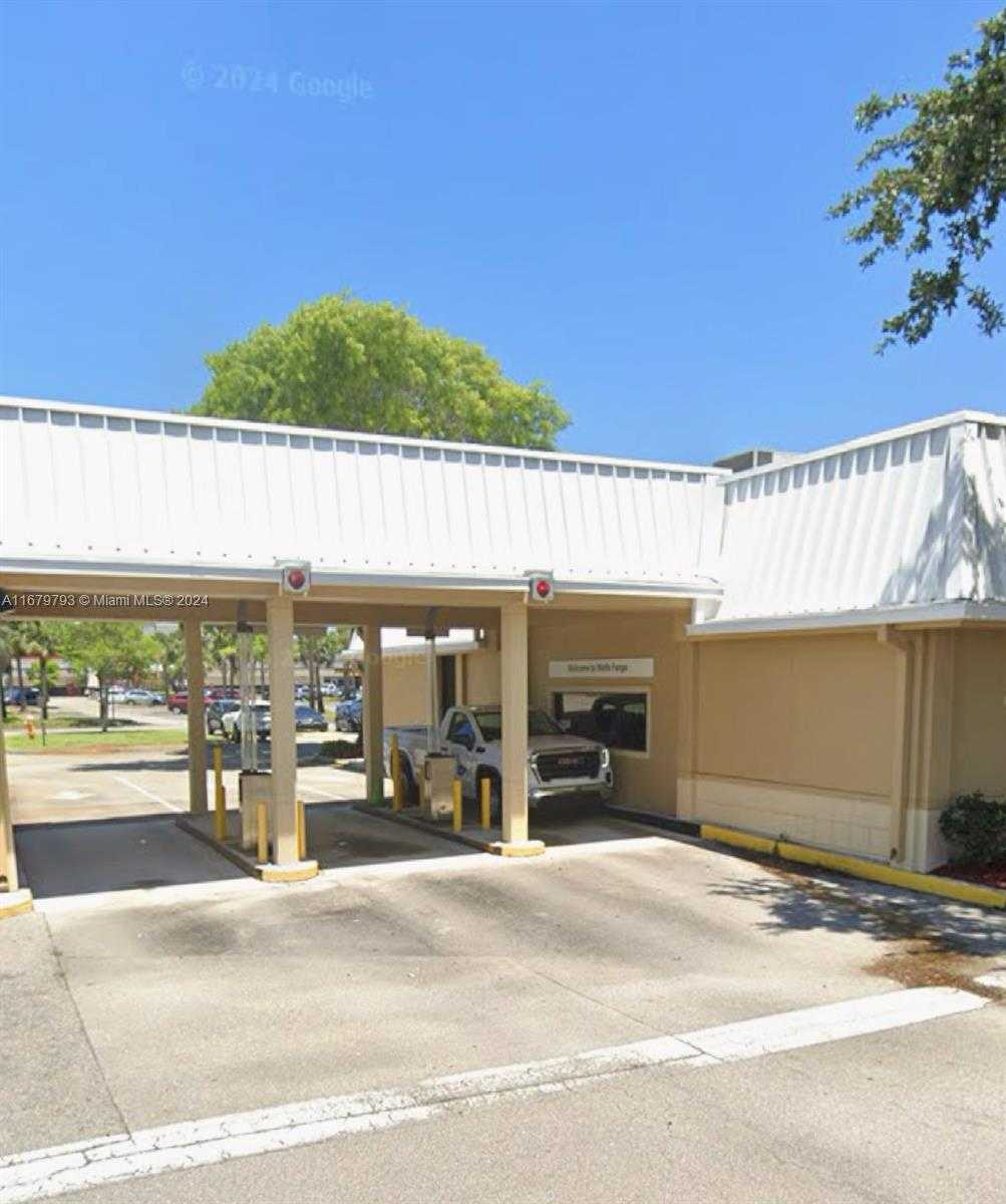 Small Image of 5547 SOUTH EAST FEDERAL HWY, Stuart Number 2