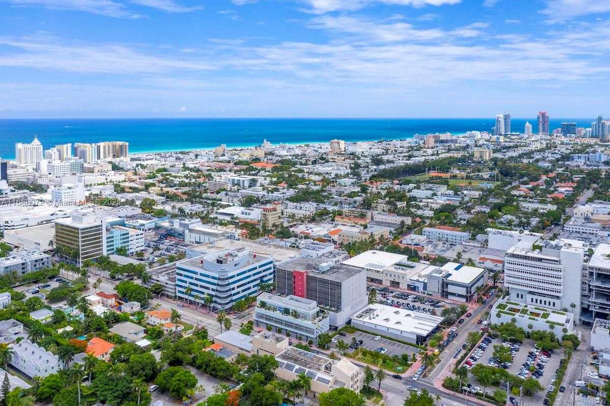 Small Image of 1680 MICHIGAN AVE #PH5, Miami Beach Number 17
