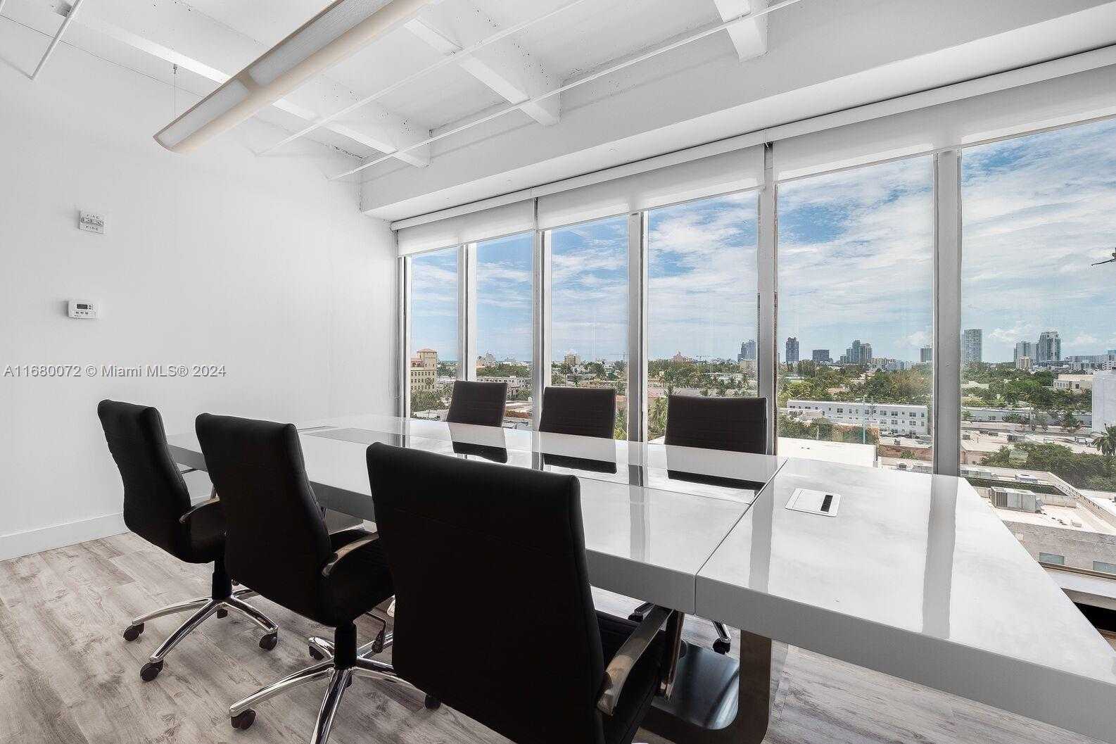 Small Image of 1680 MICHIGAN AVE #PH5, Miami Beach Number 8