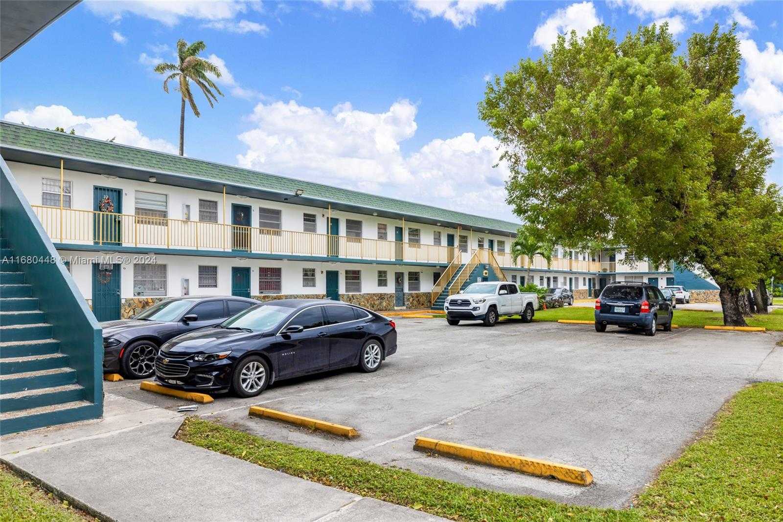 Small Image of 2629 NW 17th Ave, Miami, FL 33142, USA Number 2