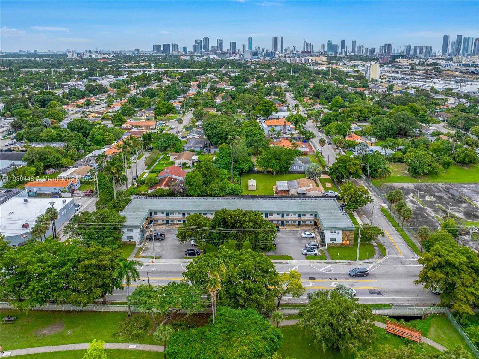 Small Image of 2629 NW 17th Ave, Miami, FL 33142, USA Number 21