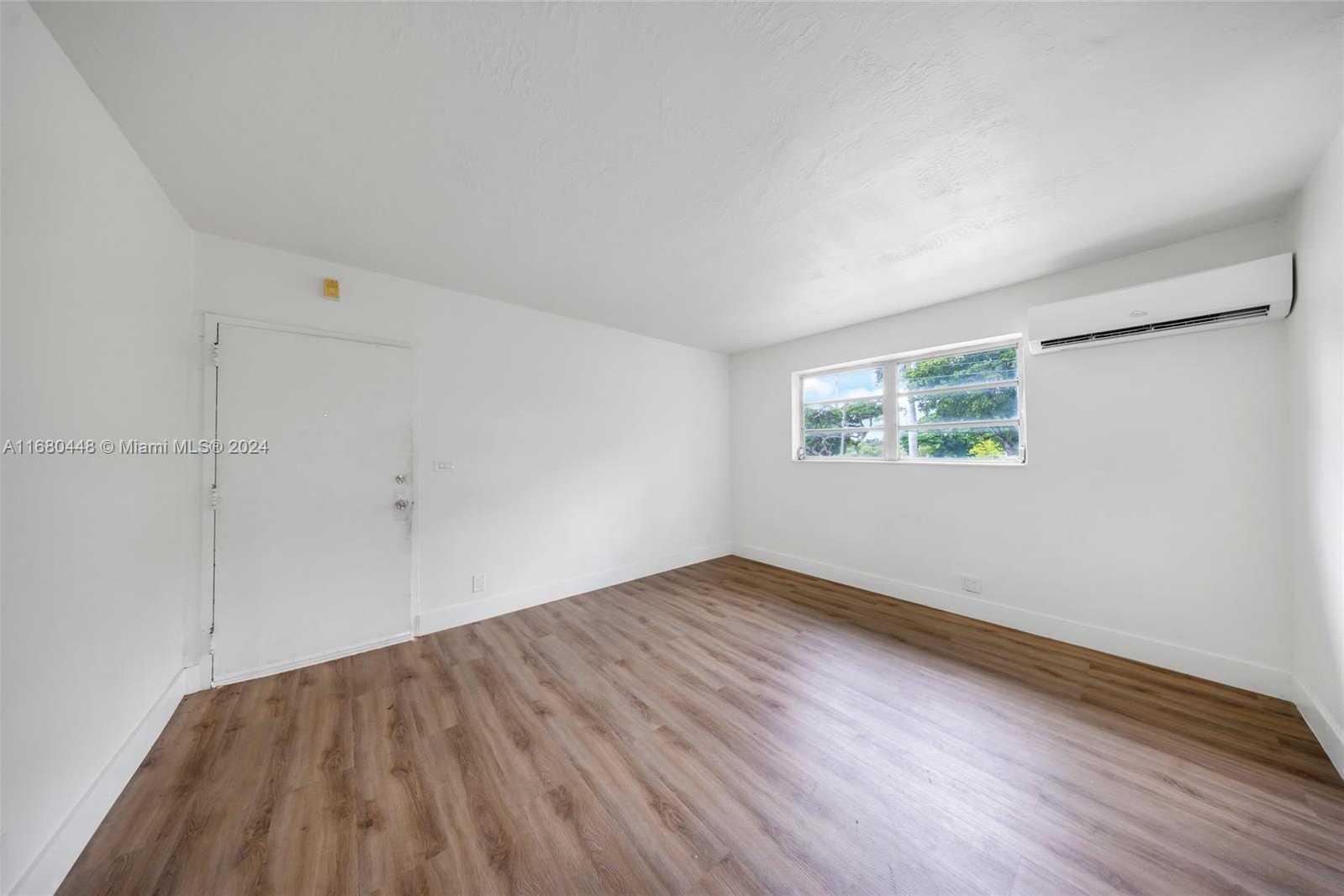 Small Image of 2629 NW 17th Ave, Miami, FL 33142, USA Number 23